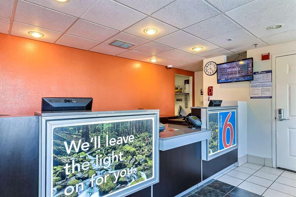 Motel 6-Pinole, CA Interno foto